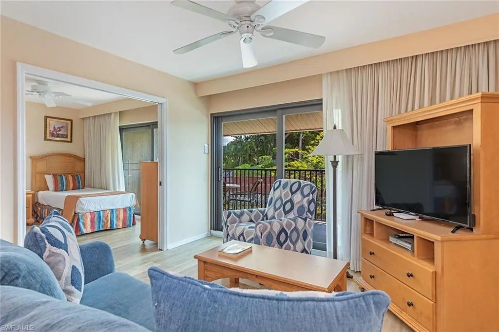 600 Neapolitan Way 212, Naples