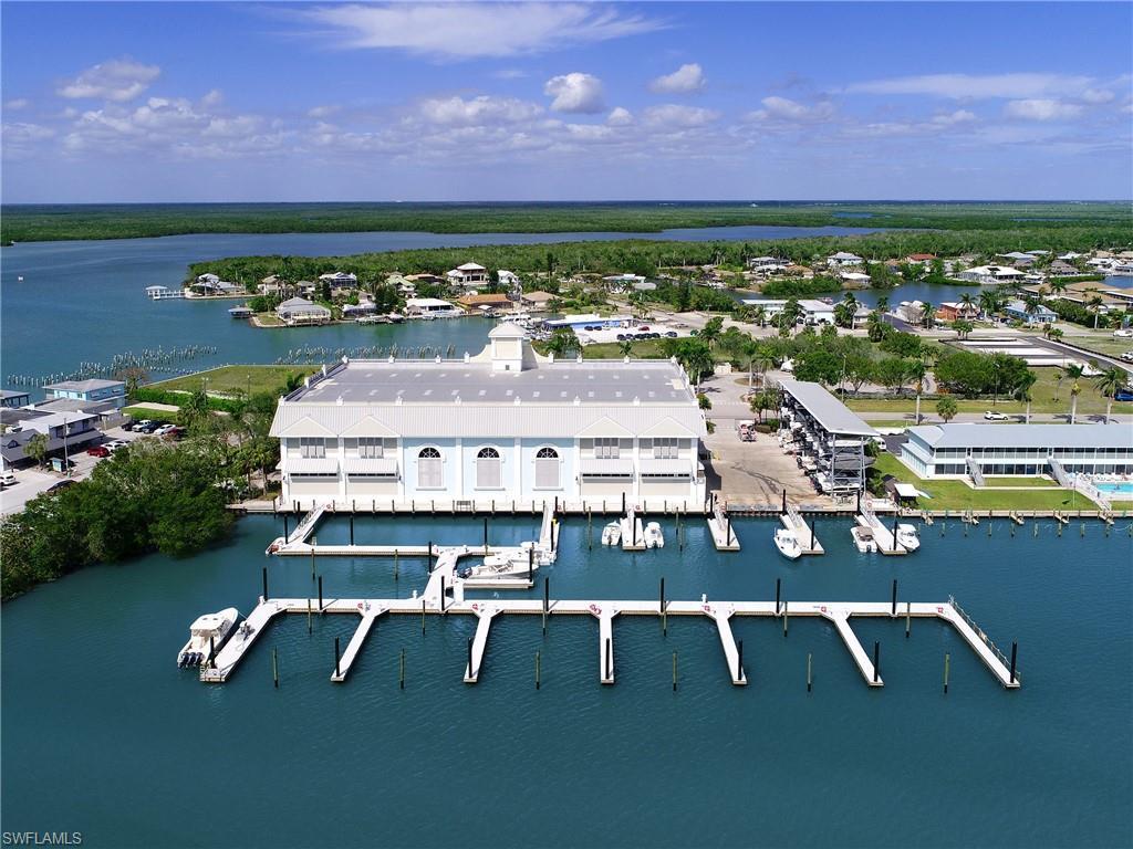 250 Capri Blvd, NAPLES