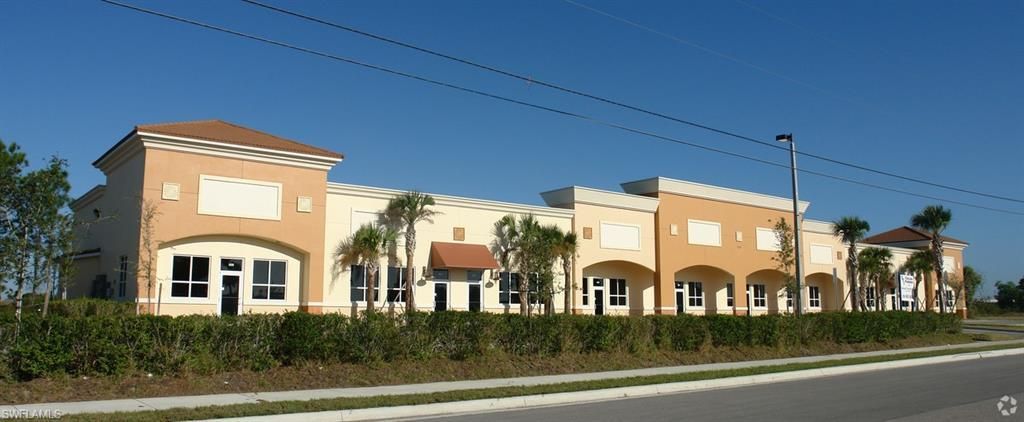 829 Ne Pine Island Ln 900, CAPE CORAL