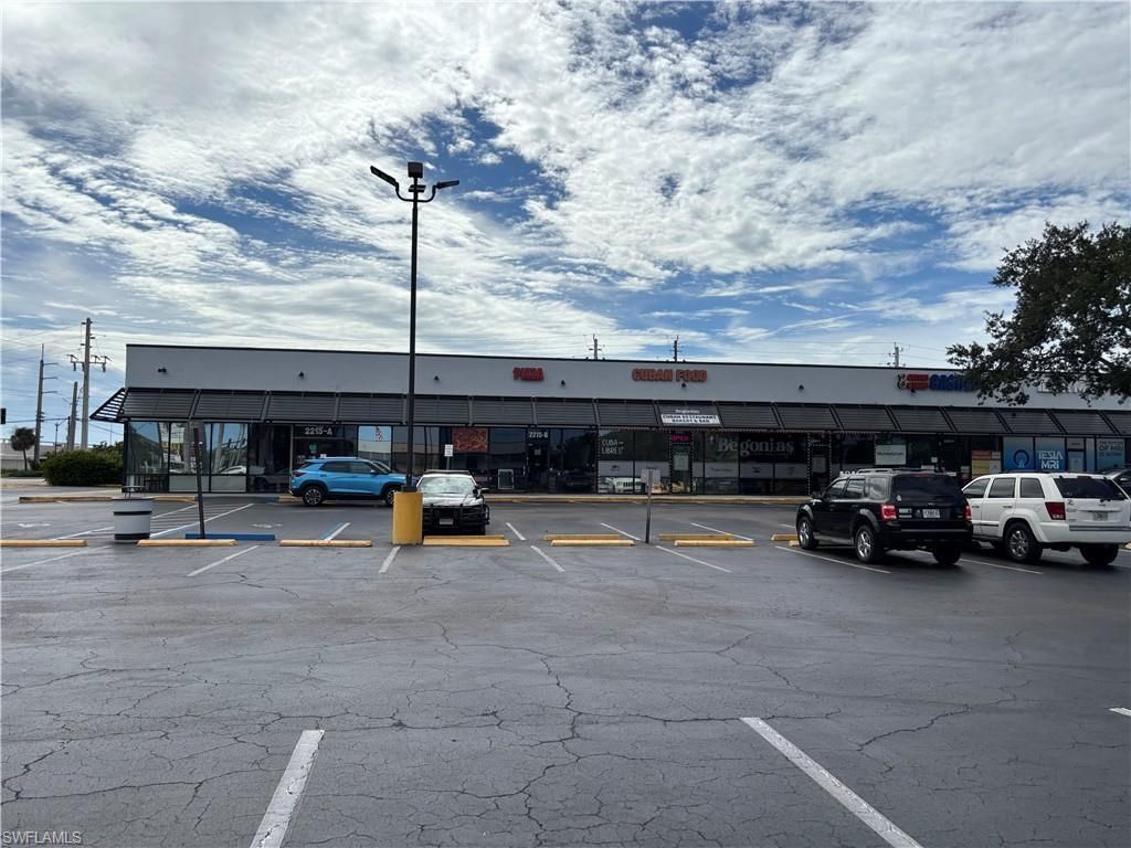 2275 Winkler Ave 2215, FORT MYERS