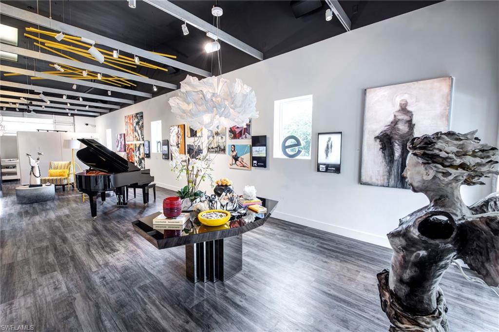 5880 Shirley St 208, NAPLES