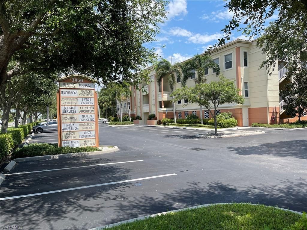 3960 Radio Rd 207, NAPLES
