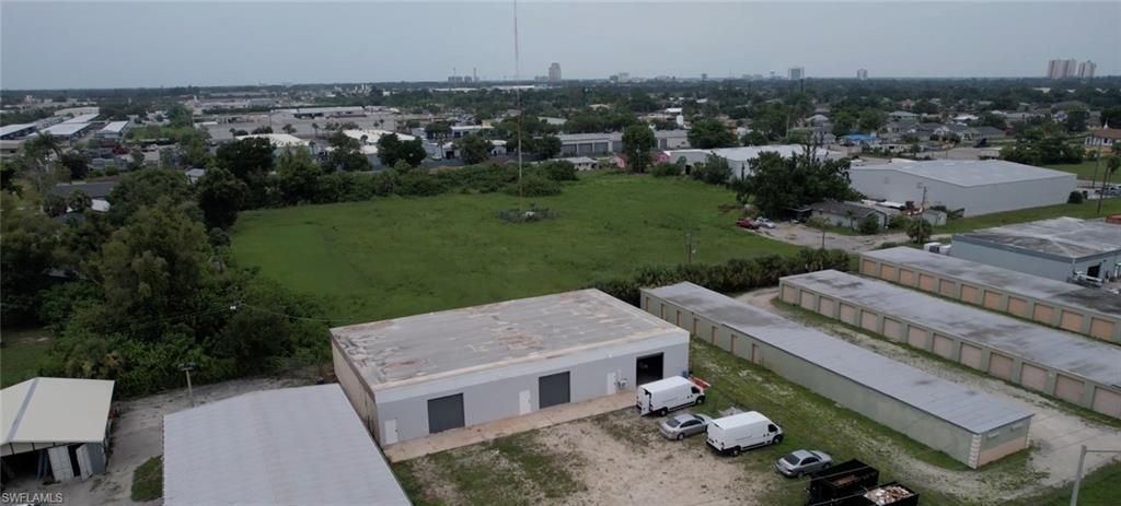 3559 Veronica S Shoemaker Blvd, FORT MYERS