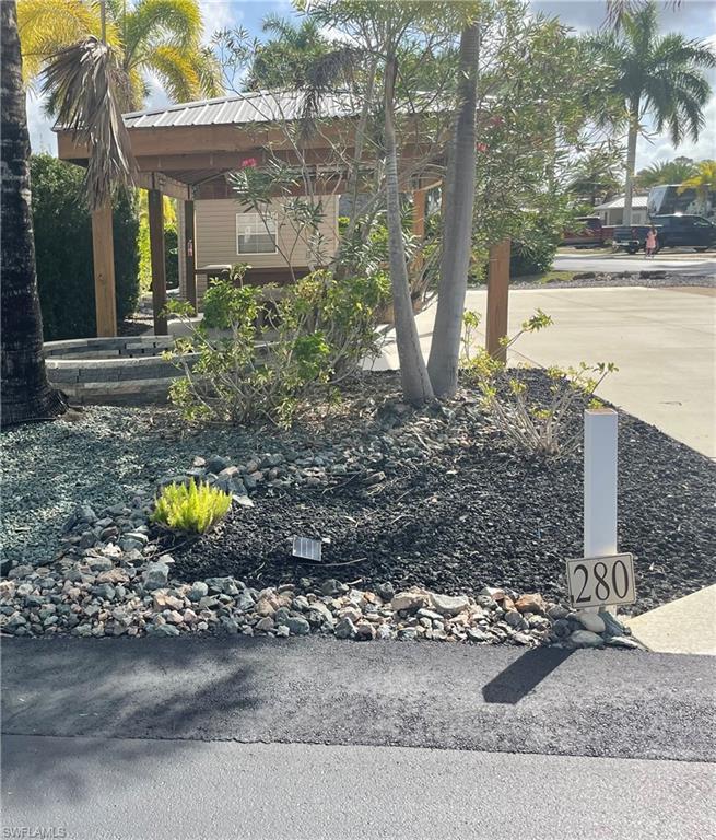 5235 Pineland Daisy Trl, FORT MYERS