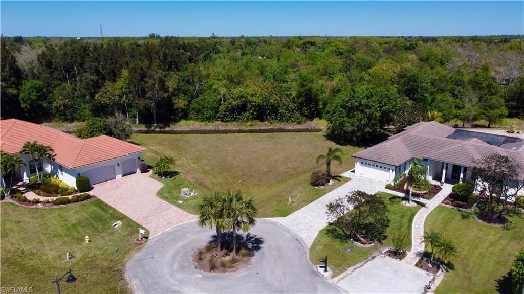 18163 Baywood Dr, NAPLES