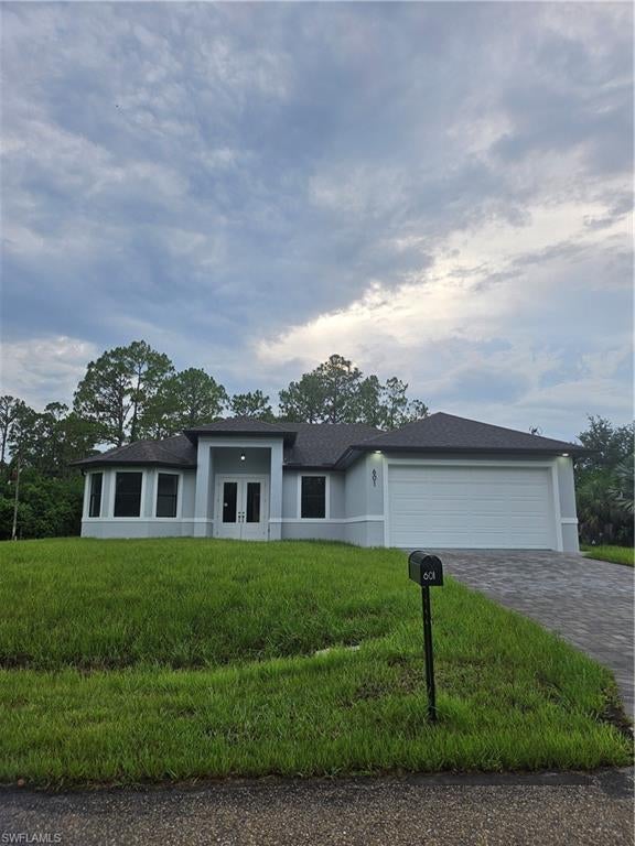 601 8th Ave, LEHIGH ACRES