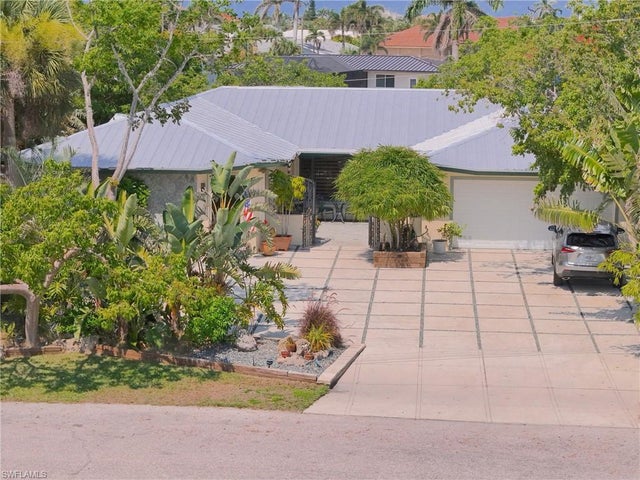 Photo of 155 Donna Ct, PUNTA GORDA FL