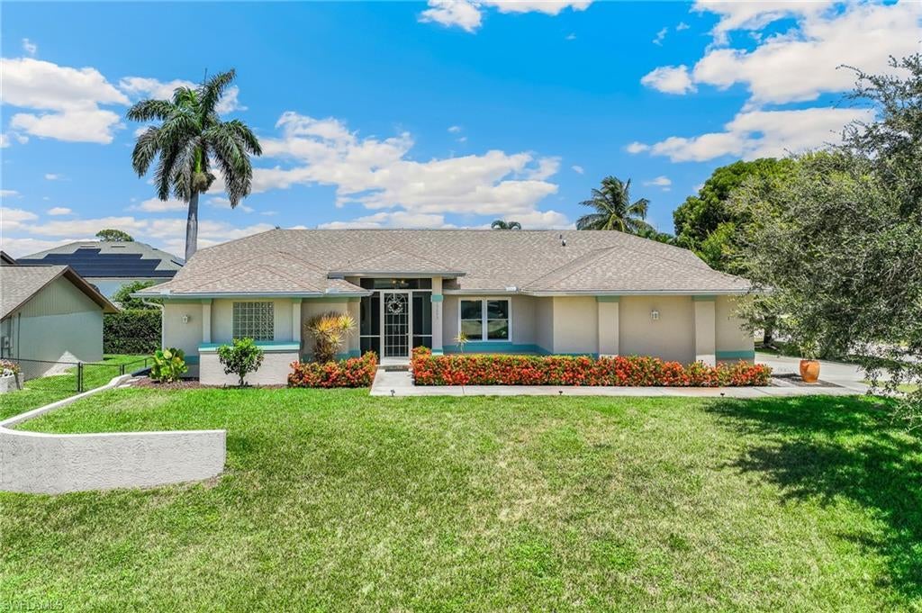 17593 Moorfield Dr, FORT MYERS