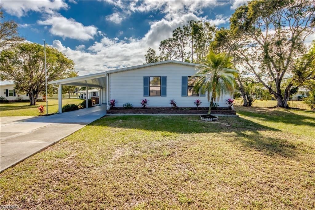 9745 Lake Fairways Blvd, NORTH FORT MYERS
