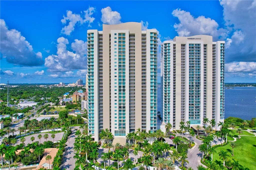 3000 Oasis Grand Blvd 2405, FORT MYERS