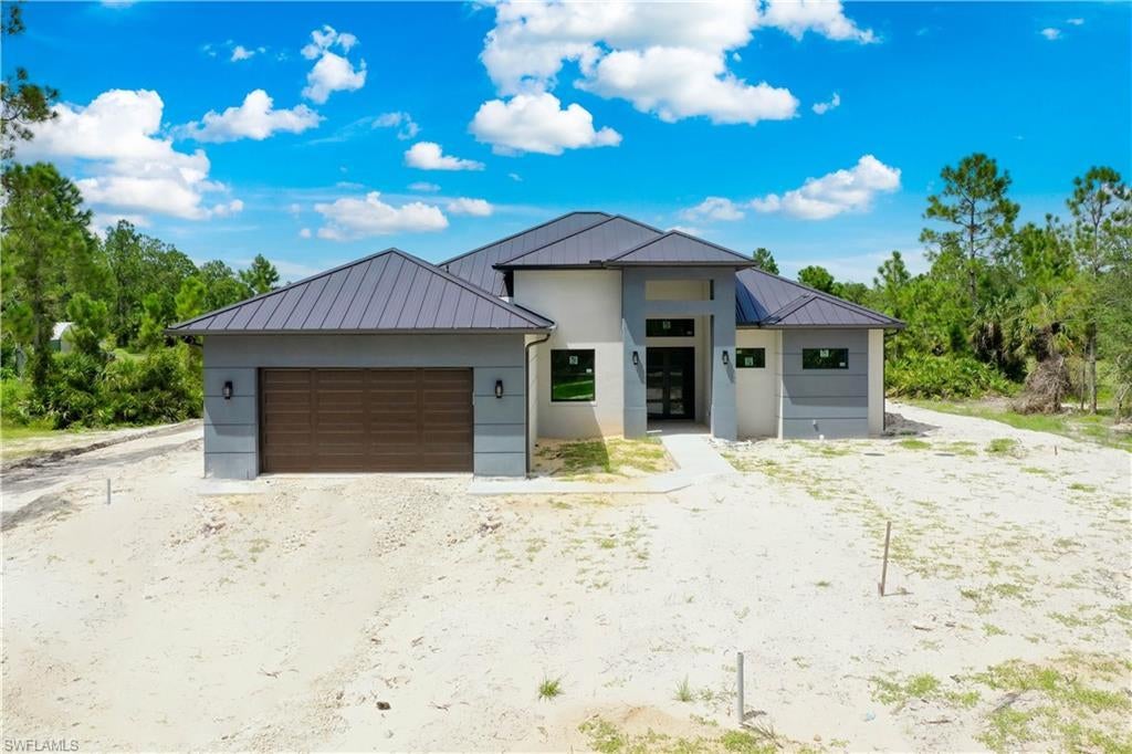 2481 24th Ave Ne, NAPLES