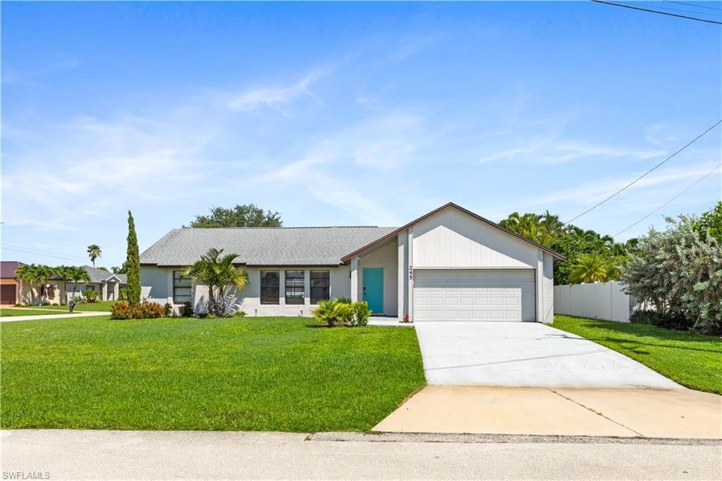 245 Sw 44th Ter, CAPE CORAL
