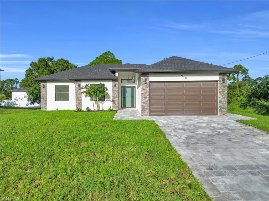 310 Lenz Ave S, LEHIGH ACRES