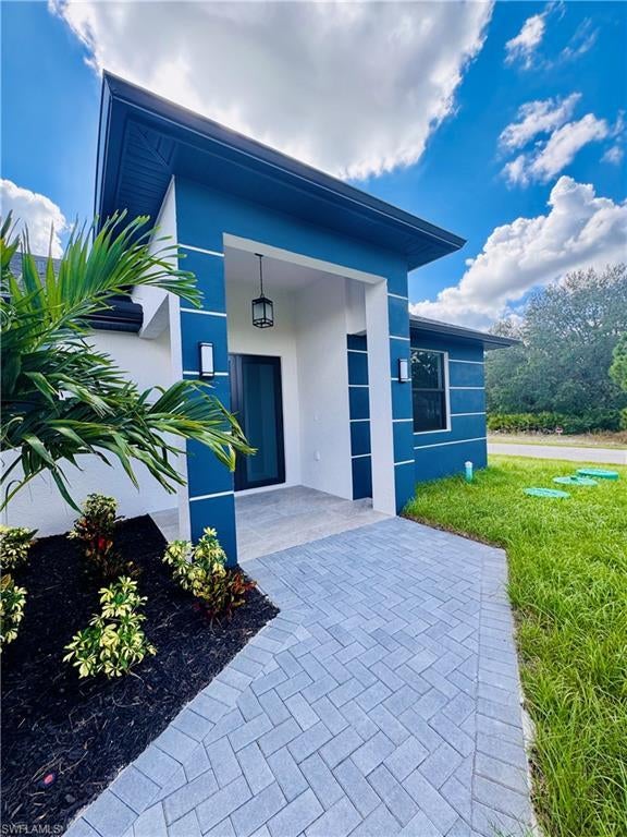 2619 44th St W, LEHIGH ACRES