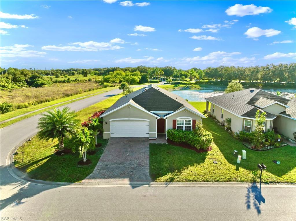 10285 Silver Pond Ln, LEHIGH ACRES