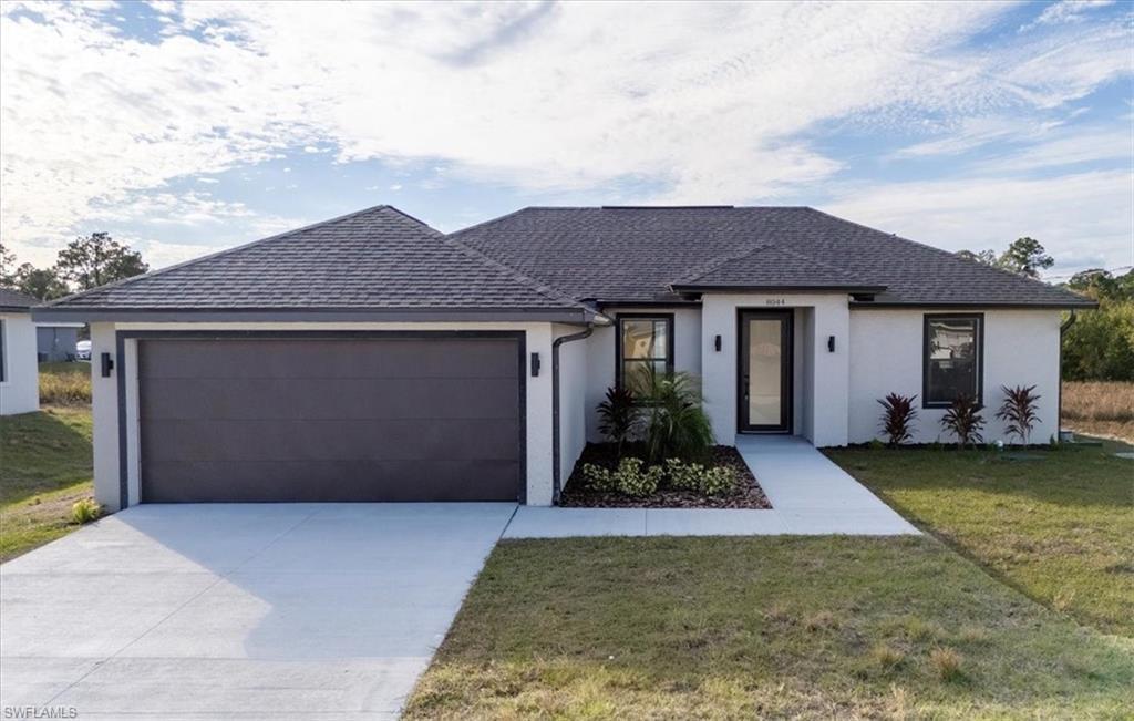 8044 Buttercup Cir, LABELLE