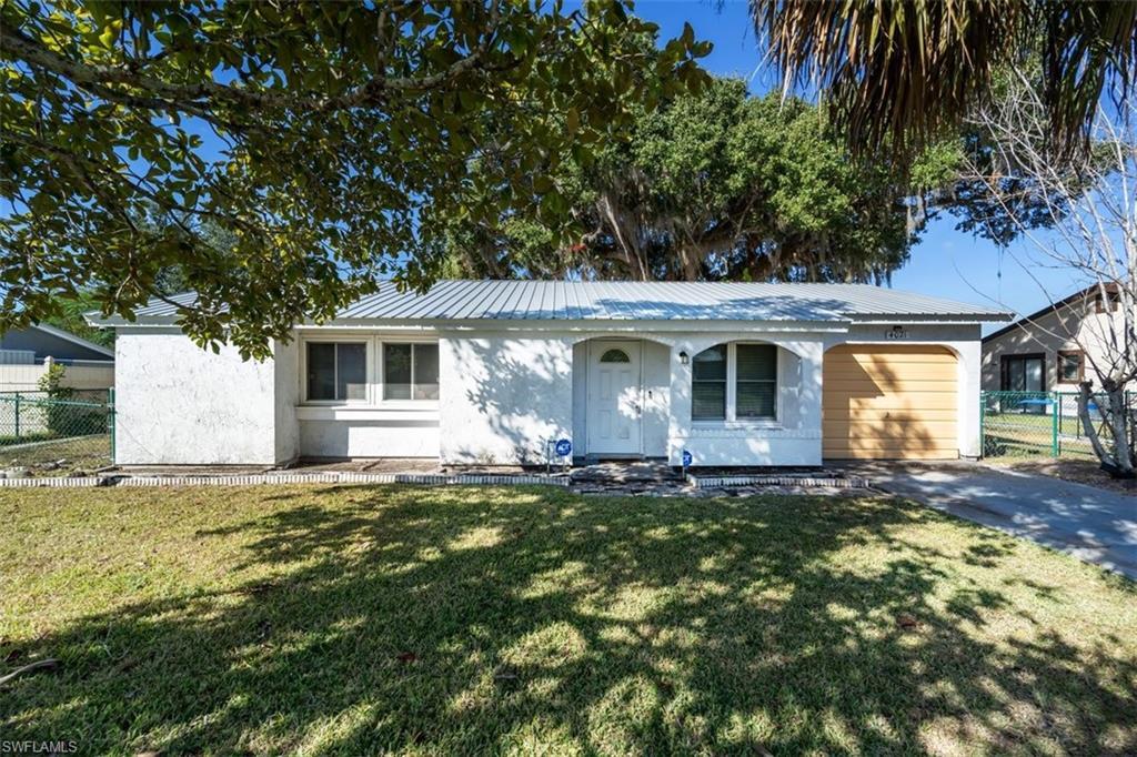 4021 W Palomar Cir, LABELLE