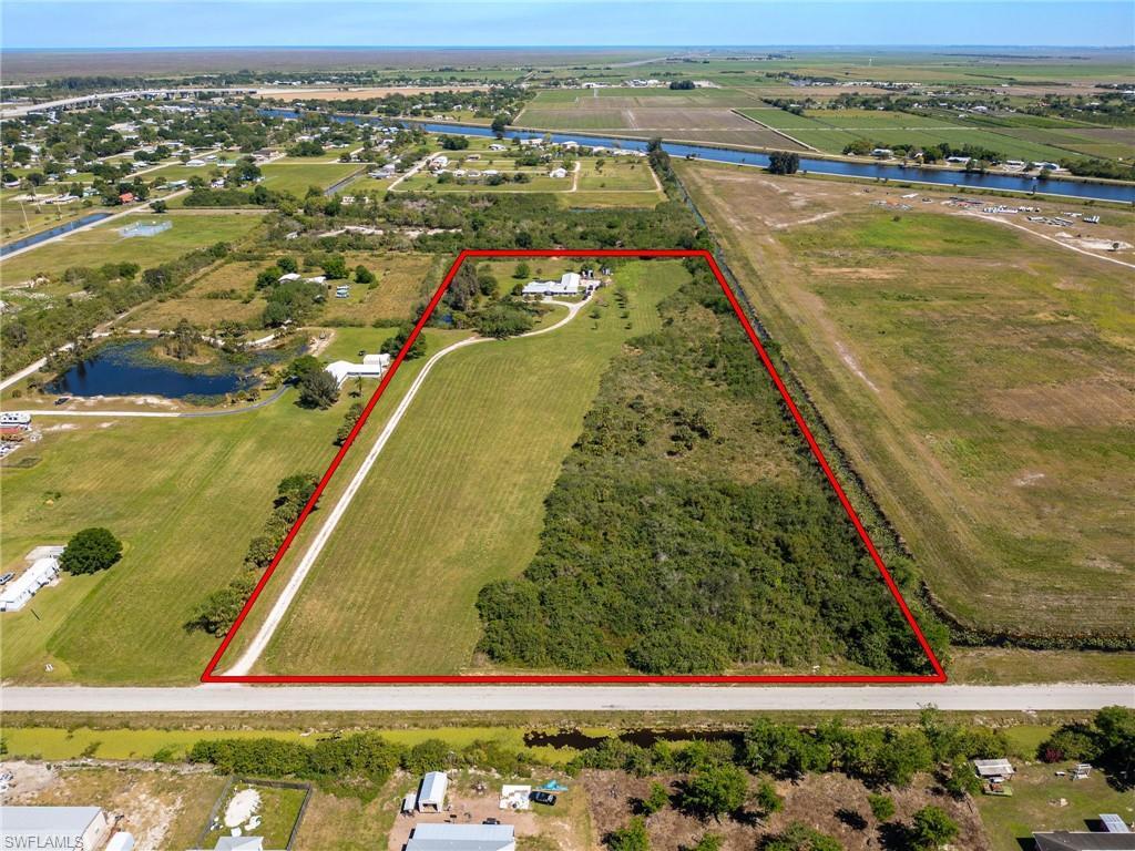 1085 West Ave, MOORE HAVEN