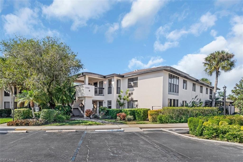 1069 Villa Dr B203, LABELLE