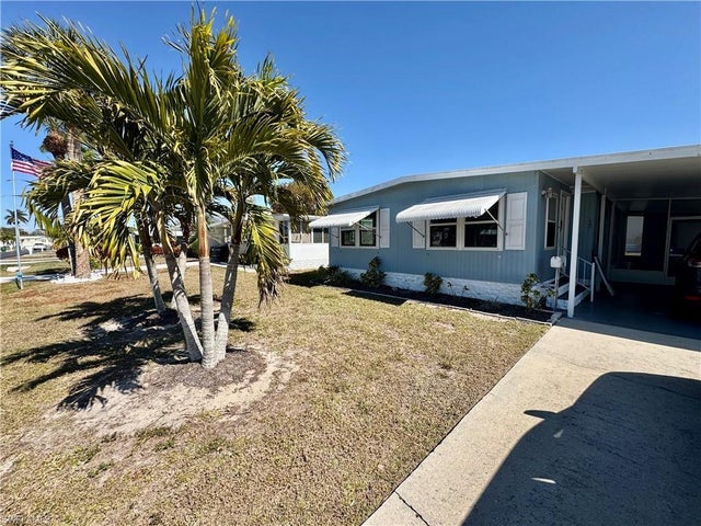 12 San Remo Cir, NAPLES