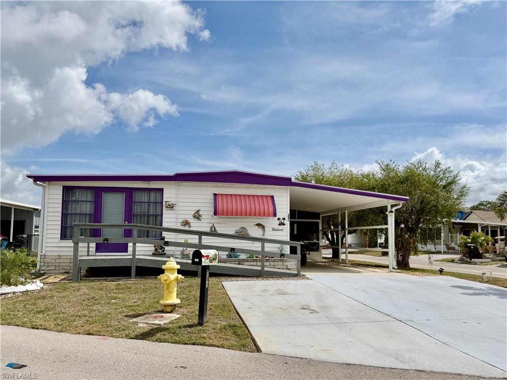 201 Captains Walk, NORTH FORT MYERS