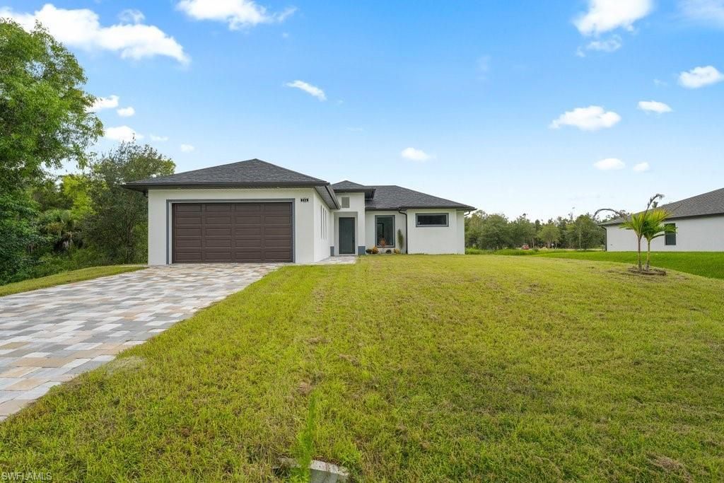 724 Kari Cir, LEHIGH ACRES