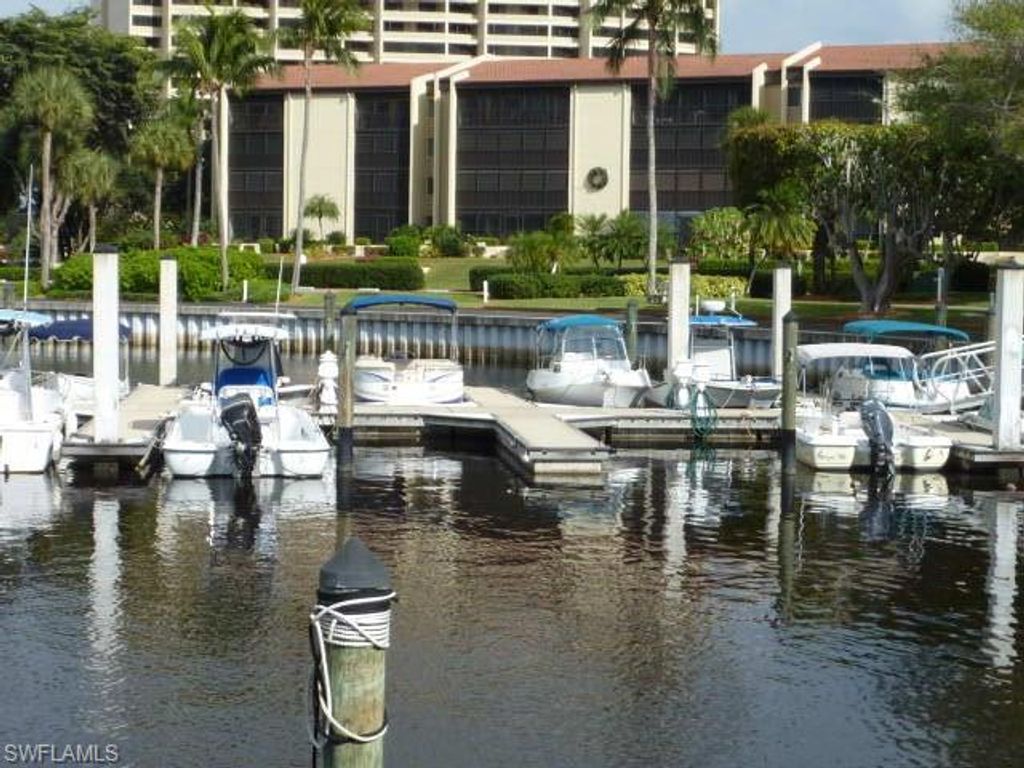 4821 S Landings Dr 205, FORT MYERS