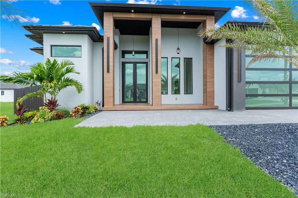 105 Sw 33rd Pl, CAPE CORAL