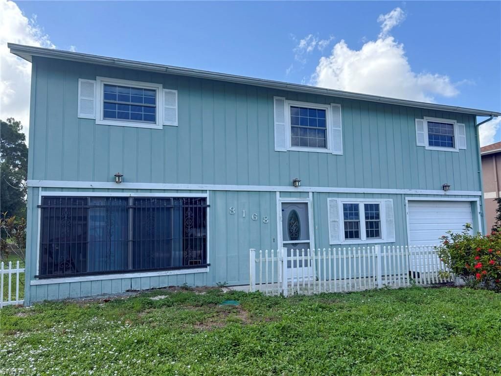 8168 Albatross Rd, Fort Myers