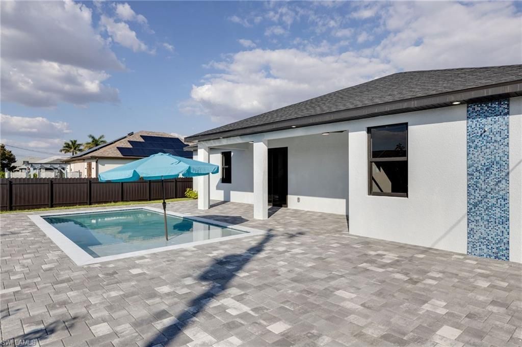 1810 Ne 6th Pl, CAPE CORAL