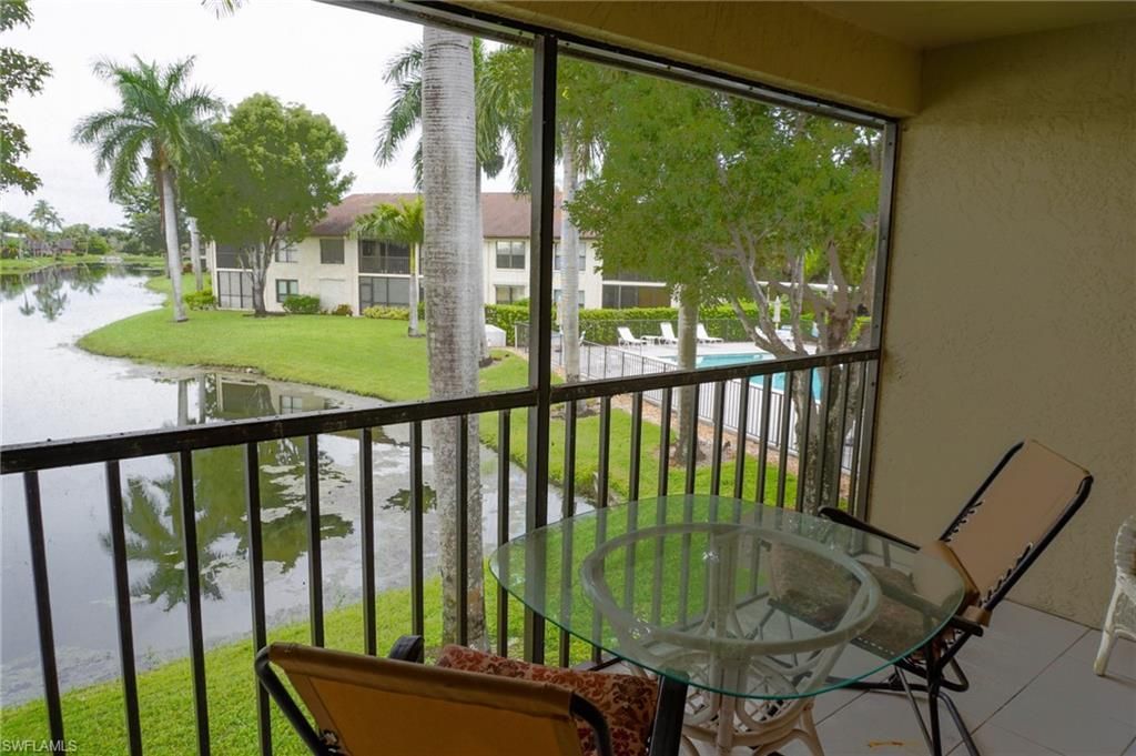 4510 Chantelle Dr J204, NAPLES