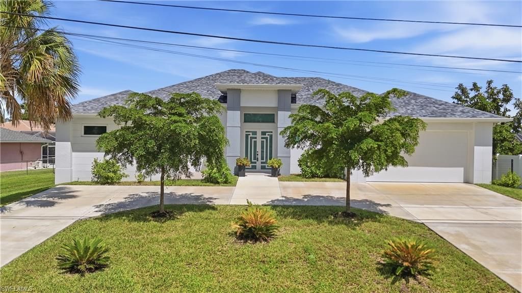 1933 Cornwallis Pkwy, CAPE CORAL