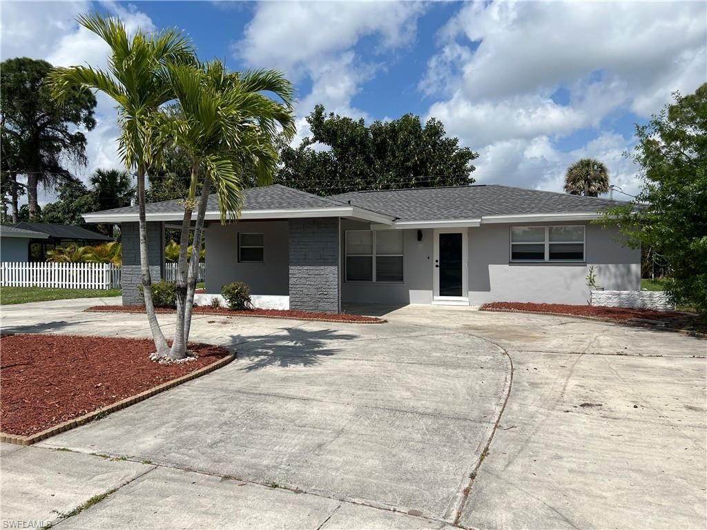 4562 Tennyson Dr, NORTH FORT MYERS