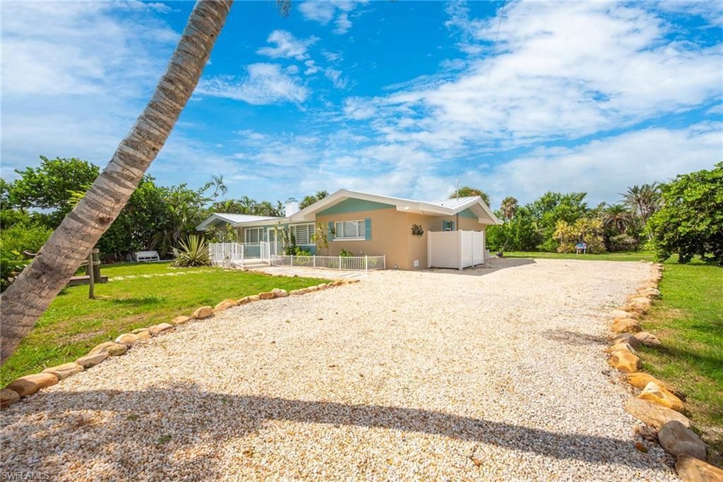 5885 Pine Tree Dr, SANIBEL