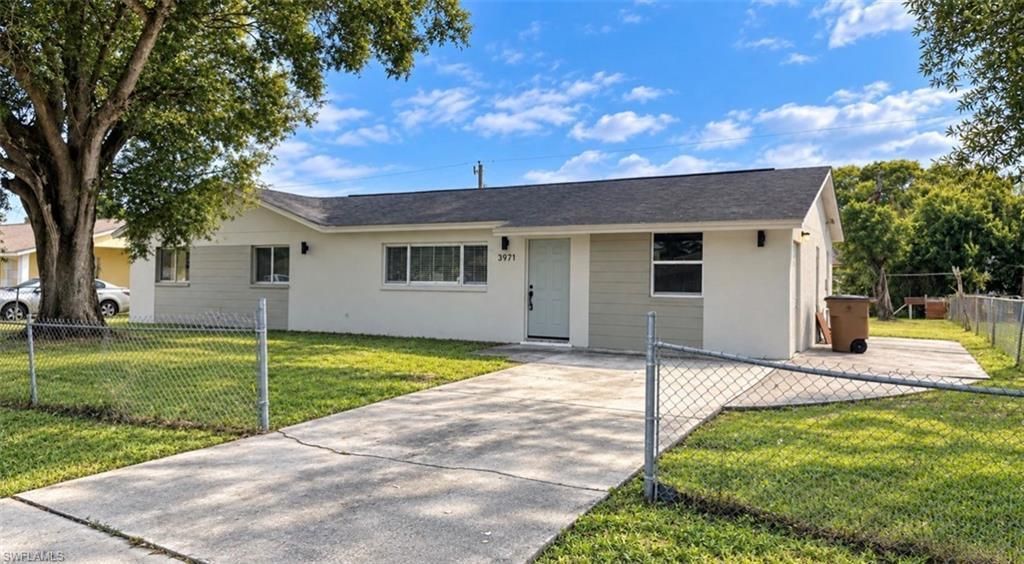 3971 Manassas Ct, Fort Myers