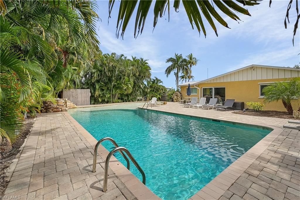 3596 Emerald Ave, ST. JAMES CITY