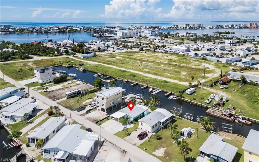 847 Oak St, FORT MYERS BEACH