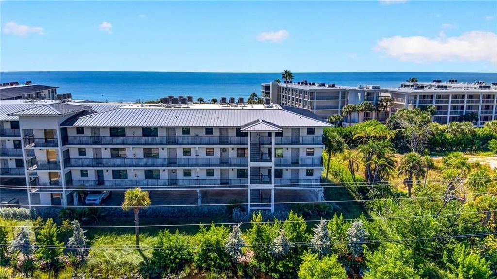 2737 W Gulf Dr 228, SANIBEL