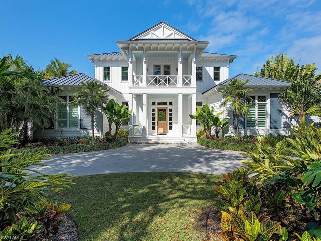 Photo of 225 4Th Ave N, NAPLES FL