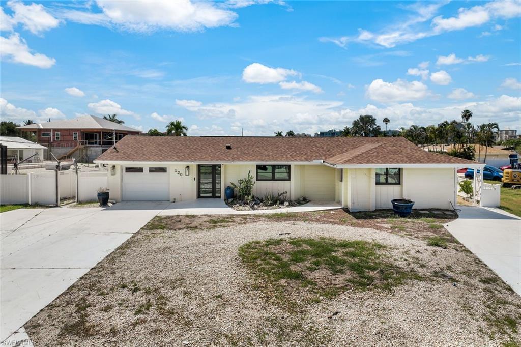 120 Albatross St, FORT MYERS BEACH