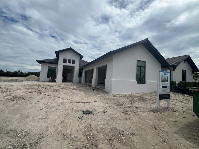 6708 Newport Rd, NAPLES