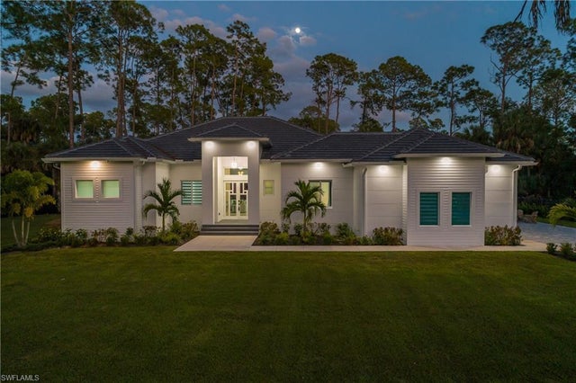 788 9th St Sw, NAPLES