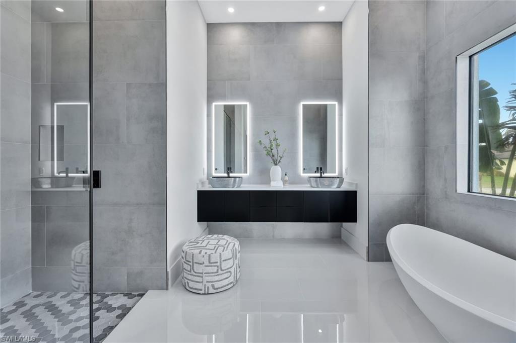 5831 Sw 1St Ave, CAPE CORAL, FL, 33914