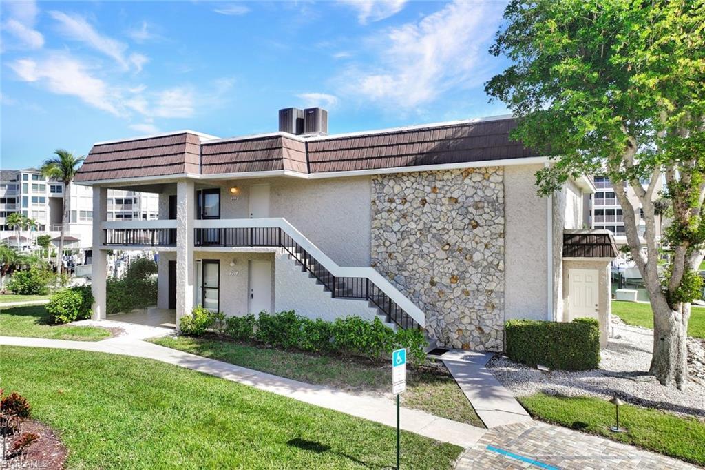 881 Panama Ct 201, MARCO ISLAND
