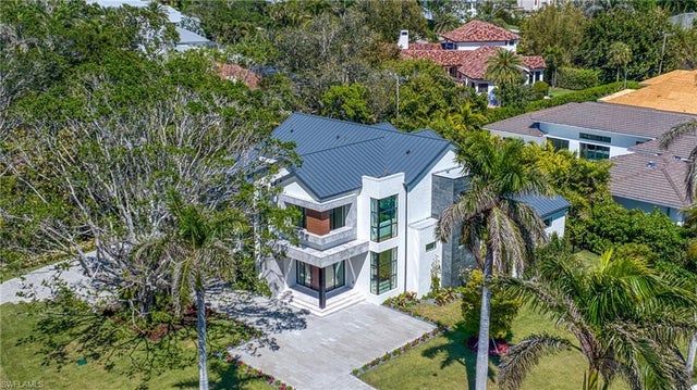 Photo of 1800 Crayton Rd, NAPLES FL