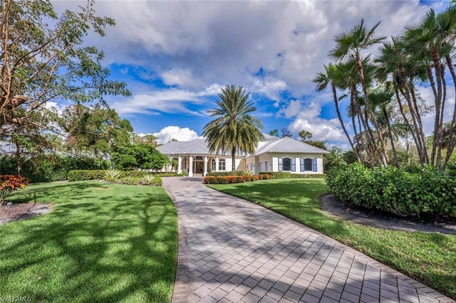 7051 Hunters Rd, NAPLES