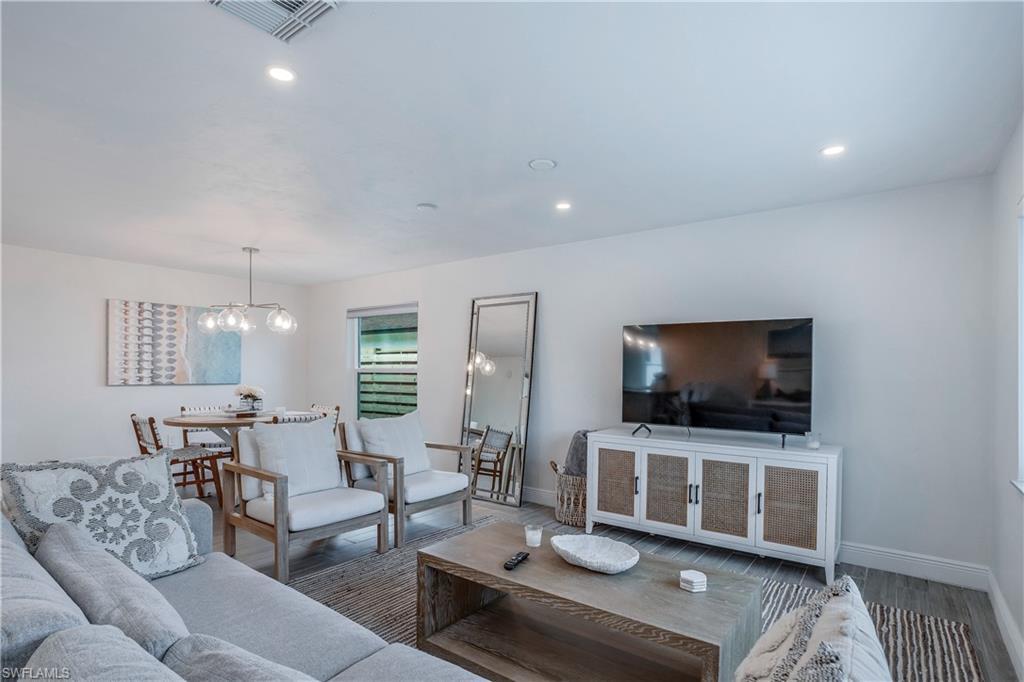 718 103rd Ave N, NAPLES