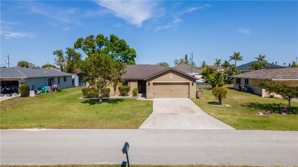 1045 Ne 2nd St, CAPE CORAL