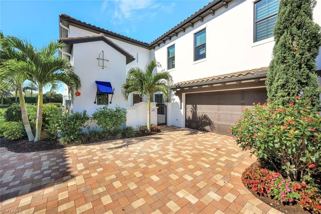 16340 Corsica Way 101, NAPLES