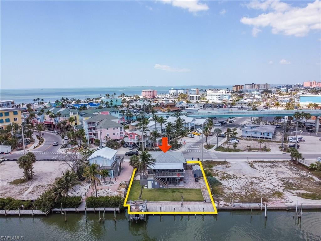 340 Crescent St, FORT MYERS BEACH